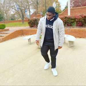 Meet your Posher, Tj